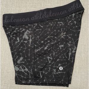 Lululemon shorts. Size 4. Bike shorts